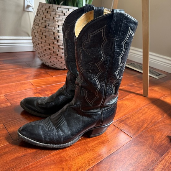Tony Lama Black Leather Western Boots - Picture 1 of 15